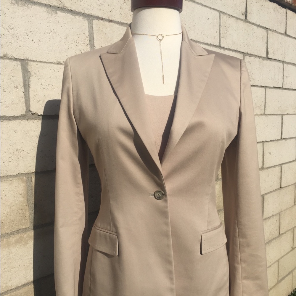 Tahari Blazer